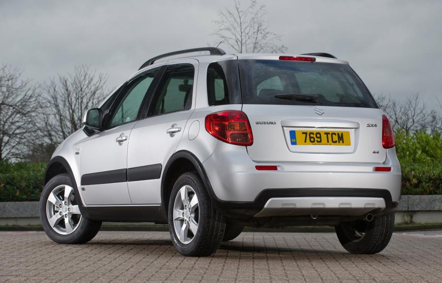  Suzuki SX4-A X-Over 2011 года  (фото 9 из 14)